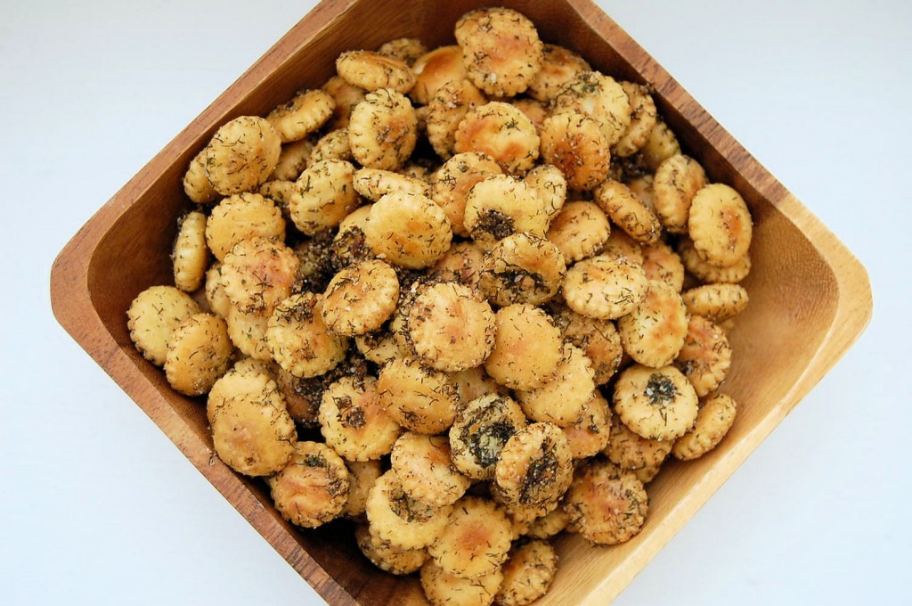 Dill Oyster Crackers – Kitchen Belleicious