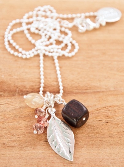 Autumns_Song_Necklace_01