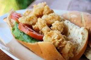 Fried Shrimp Po-boy with Jalapeno Lime Ailoi